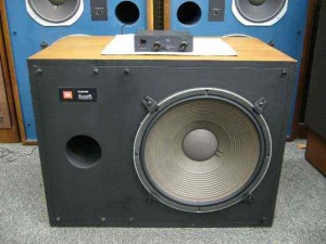 JBL B380 subwoofer